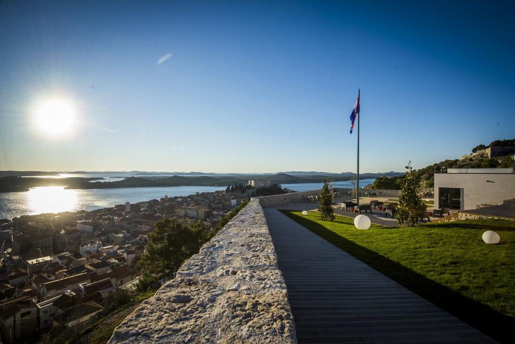 Apartments Ella Sibenik Exterior photo