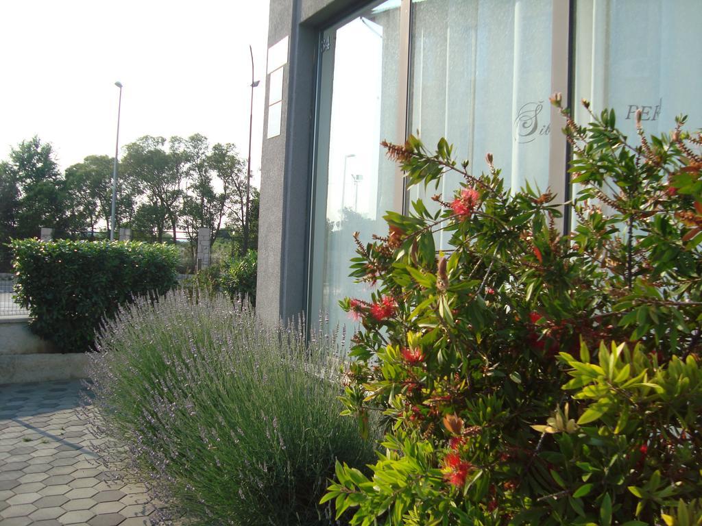 Apartments Ella Sibenik Exterior photo
